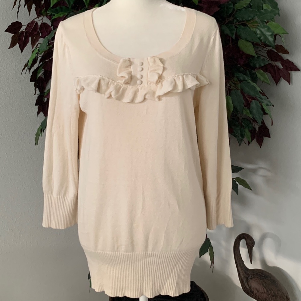 Banana Repulic Cream Color, Ruffle Front, 3/4 Sleeve Sweater